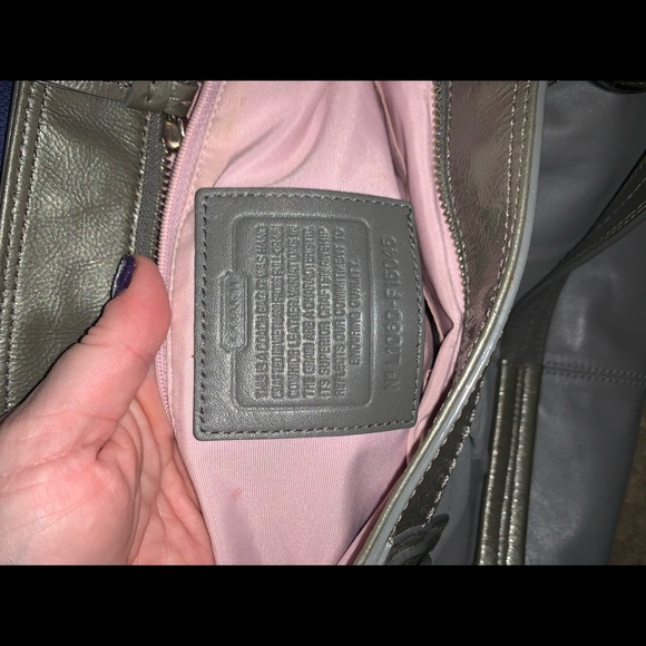 Authentic Coach bag. - Picture 2 of 8